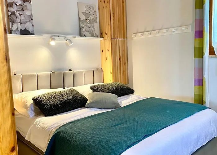 Haus Oliveto 펜션 페로이